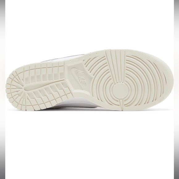 NEW IN ORIGINAL BOX Nike Women's Dunk Low in 'White Sail' in size 6.5 - Picture 9 of 12